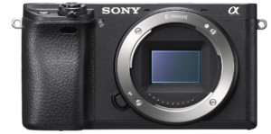 best hybrid mirrorless camera for travel